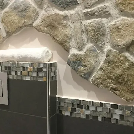 Lura פומפיי