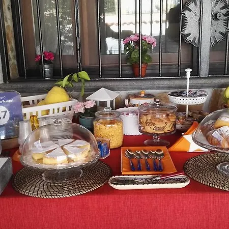Lura Помпеи