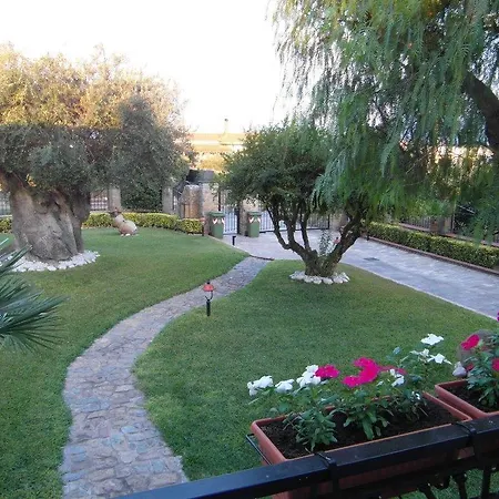 Oda ve Kahvaltı Lura Pompei